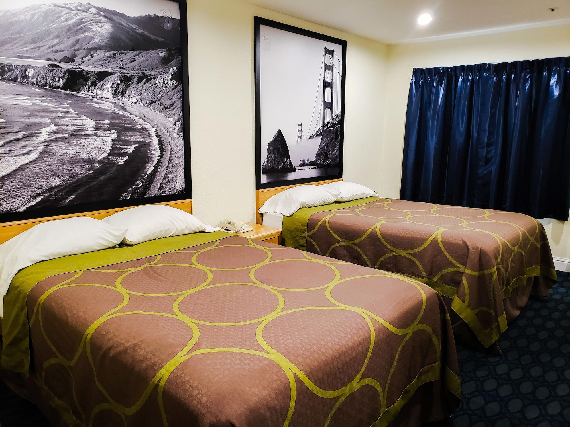 ซูเปอร์ 8 บาย วินด์แฮม ออเบิร์น Hotel ภายนอก รูปภาพ