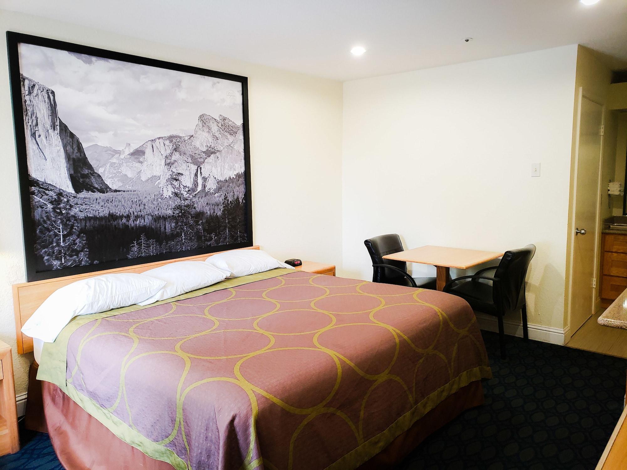 ซูเปอร์ 8 บาย วินด์แฮม ออเบิร์น Hotel ภายนอก รูปภาพ
