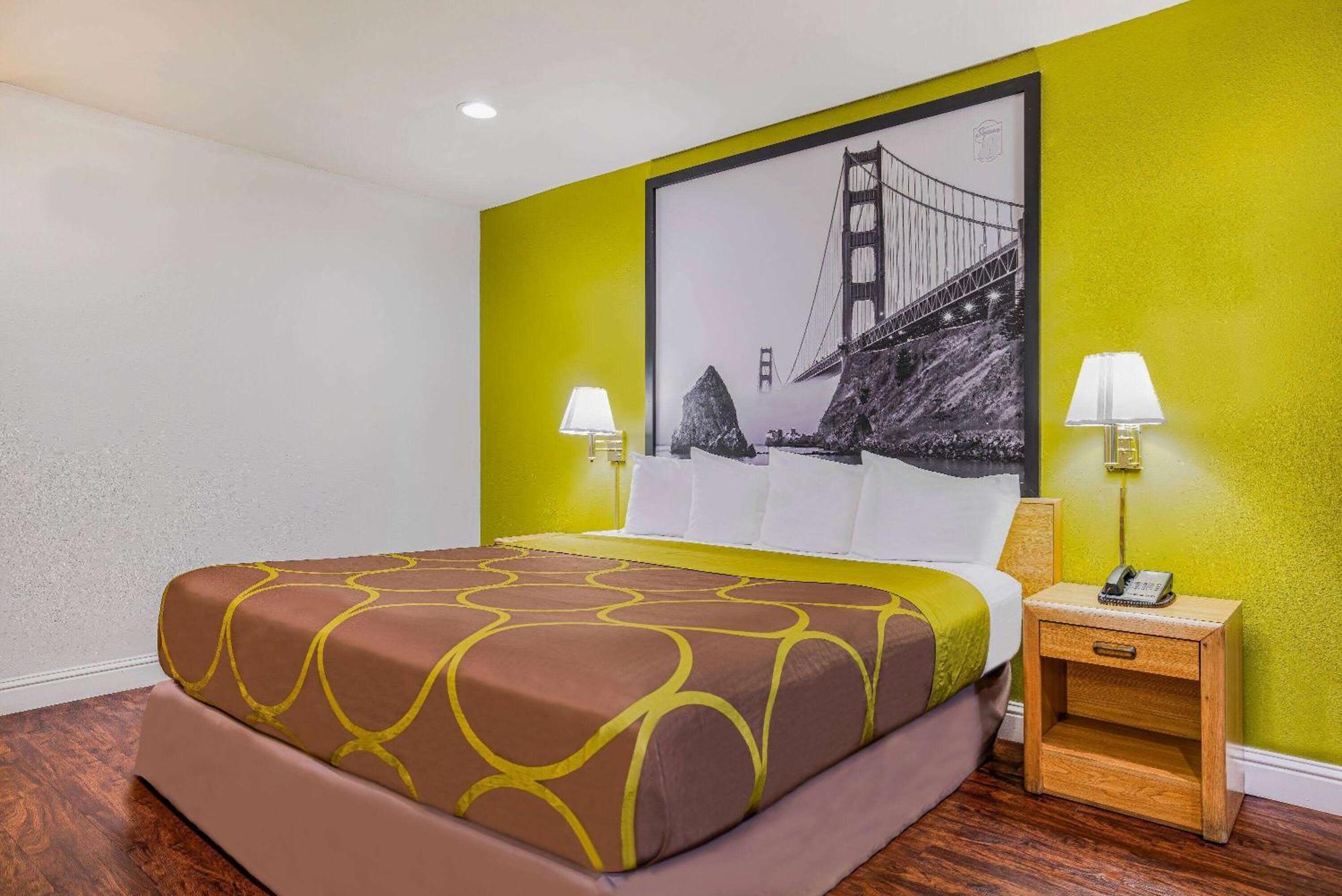 ซูเปอร์ 8 บาย วินด์แฮม ออเบิร์น Hotel ภายนอก รูปภาพ